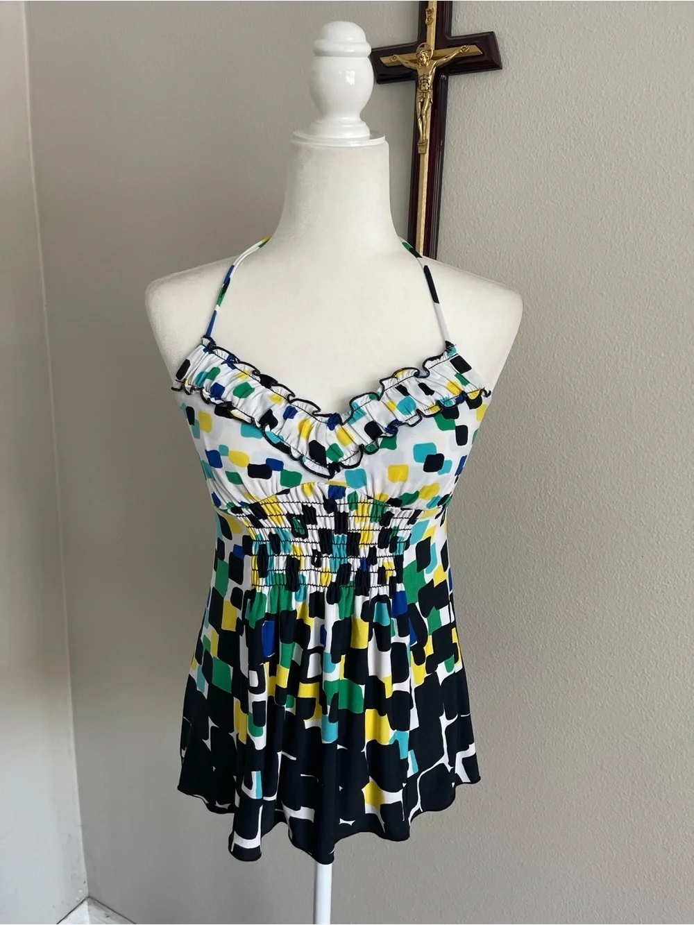 XOXO Women's Multi-Color Ruffled Halter Tank Top - Picture 1 of 6